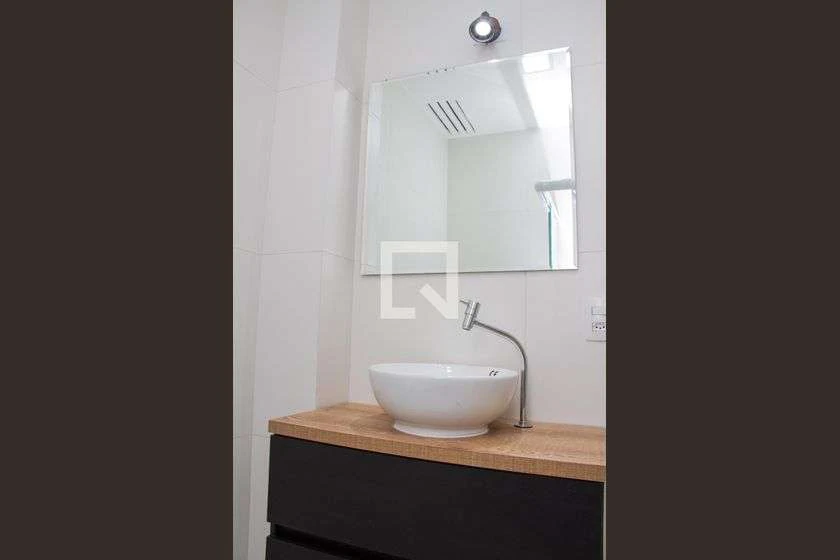 90 m² apartment with 2 bedrooms and a balcony — photo 22