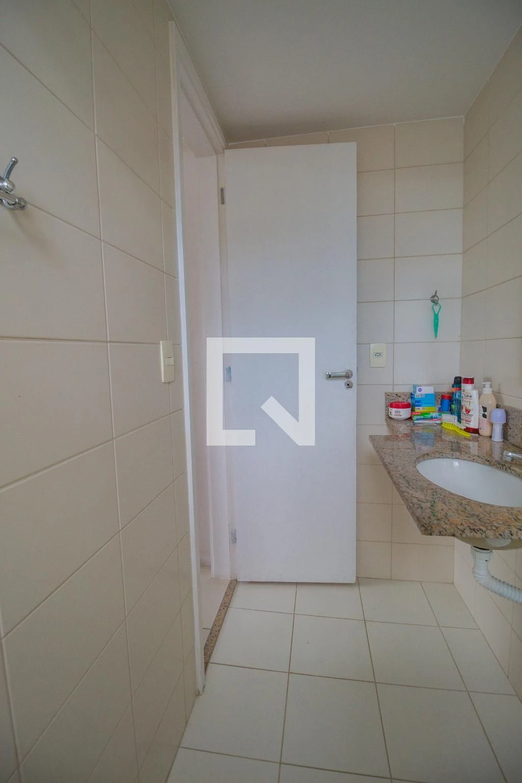Furnished apartment with 2 bedrooms and a balcony — photo 6