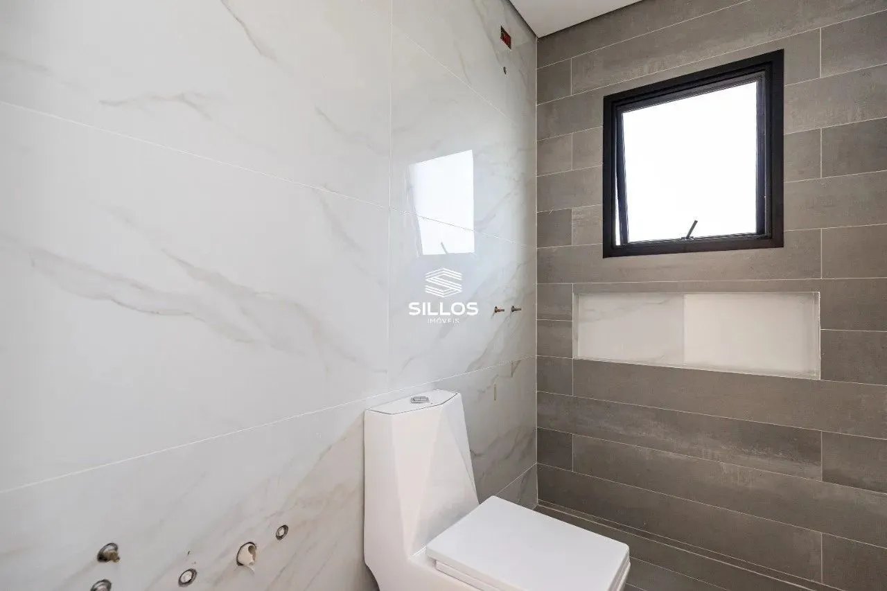 House with 3 en-suite bedrooms and 4 bathrooms — photo 13