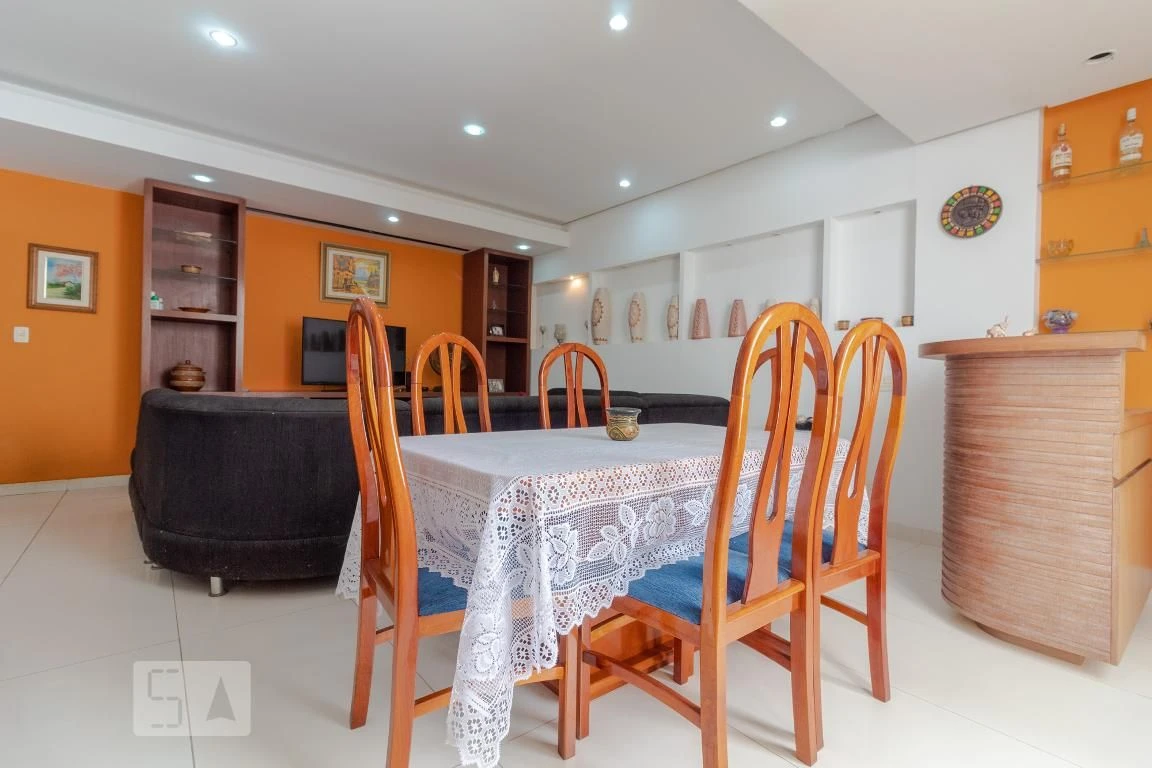 3-bedroom apartment with a water view — photo 6