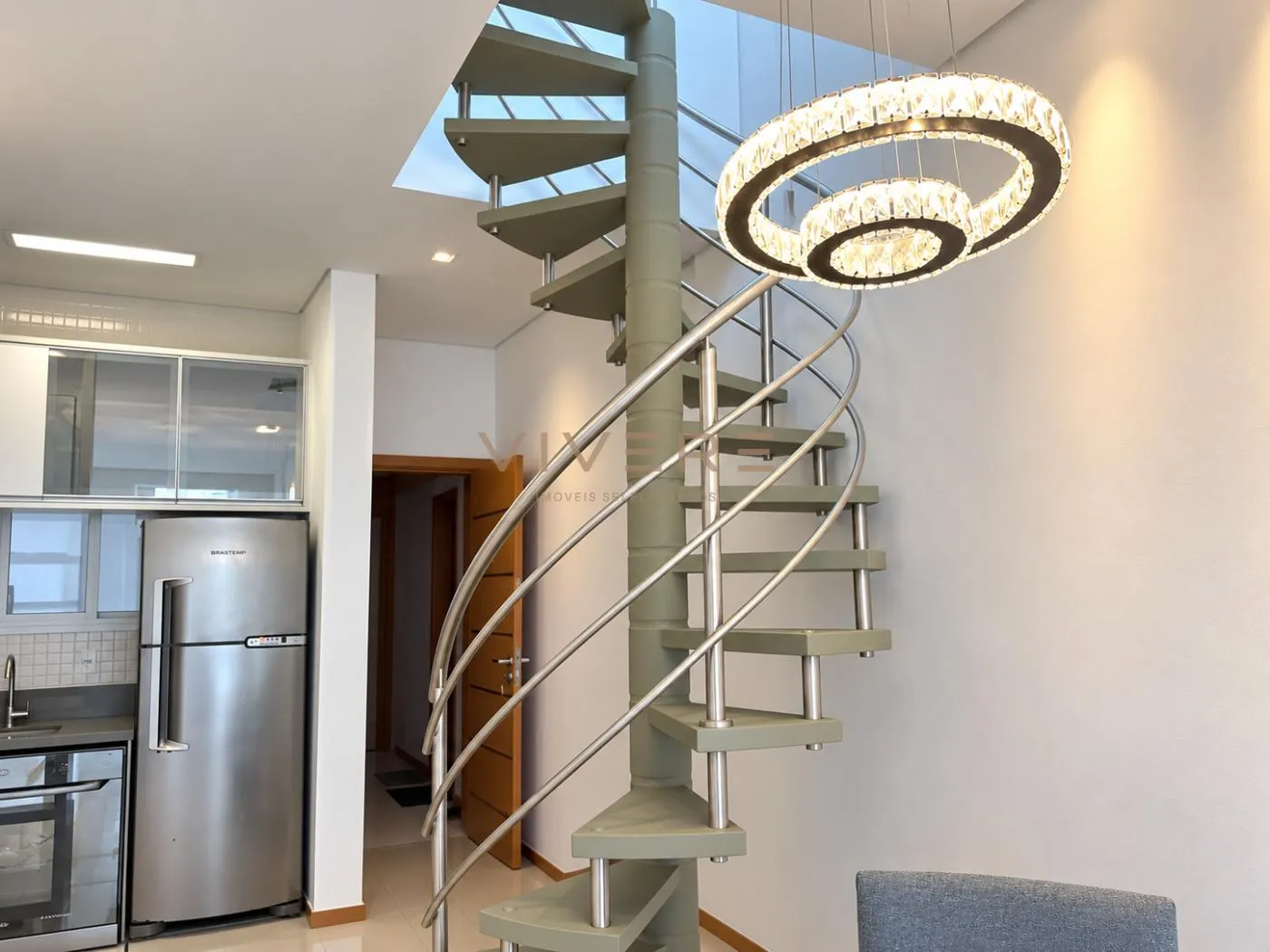 98 m² apartment with a washing machine and a dishwasher — photo 2