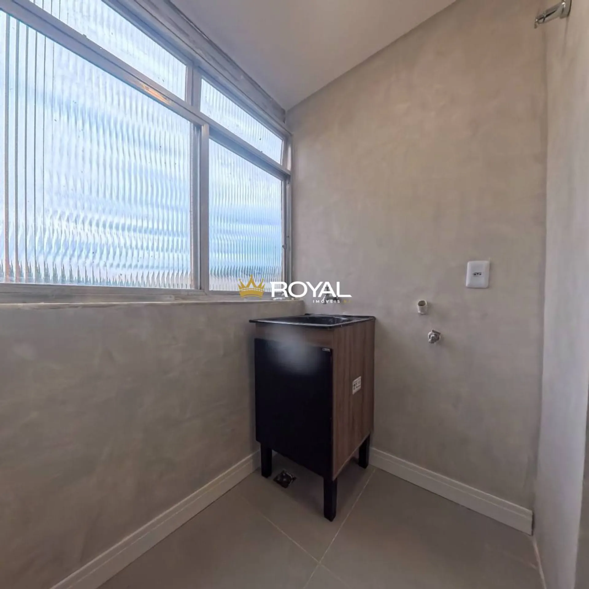 Apartment, 76 m², with wood or laminate floors — photo 14