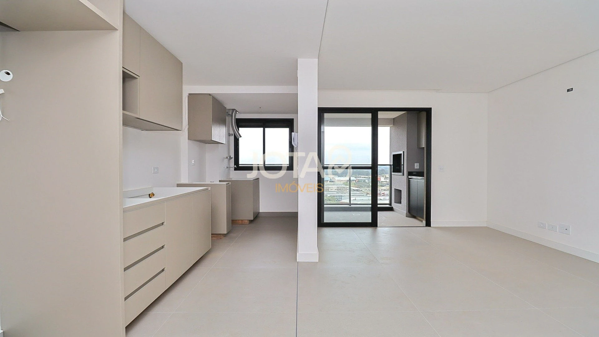 104 m² apartment with 2 bedrooms and 2 bathrooms — photo 2