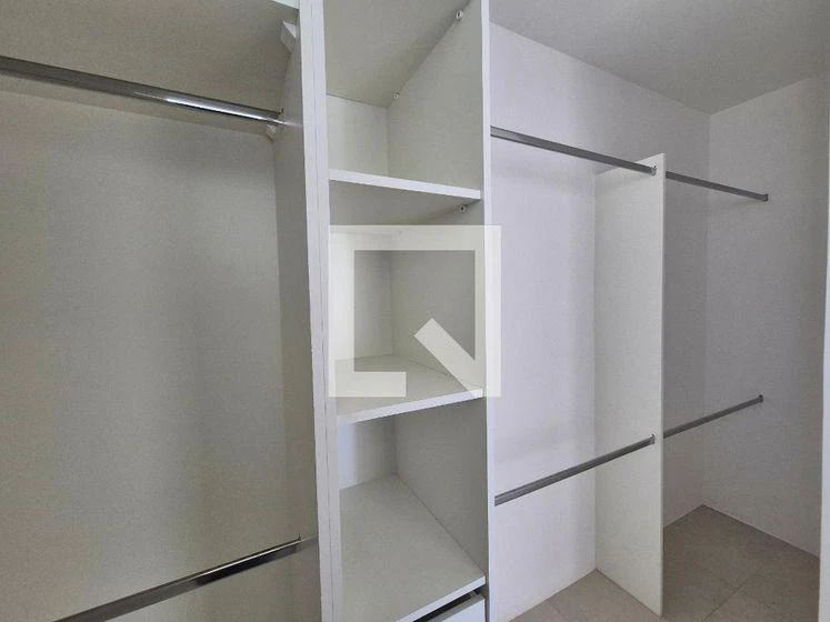 Floor-to-ceiling windows in a 4-bedroom house, 430 m² — photo 18