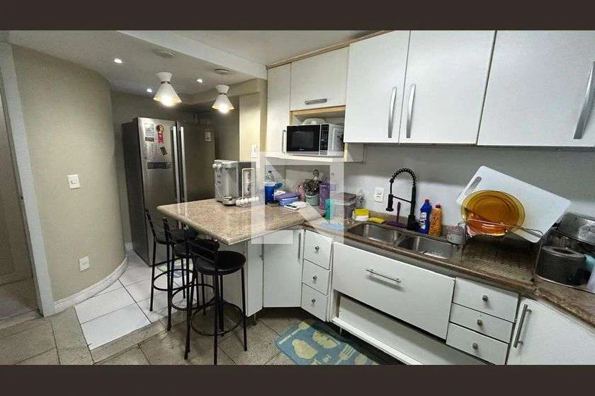 Casa mobiliada em condomínio com 6 quartos e 211 m² — photo 2