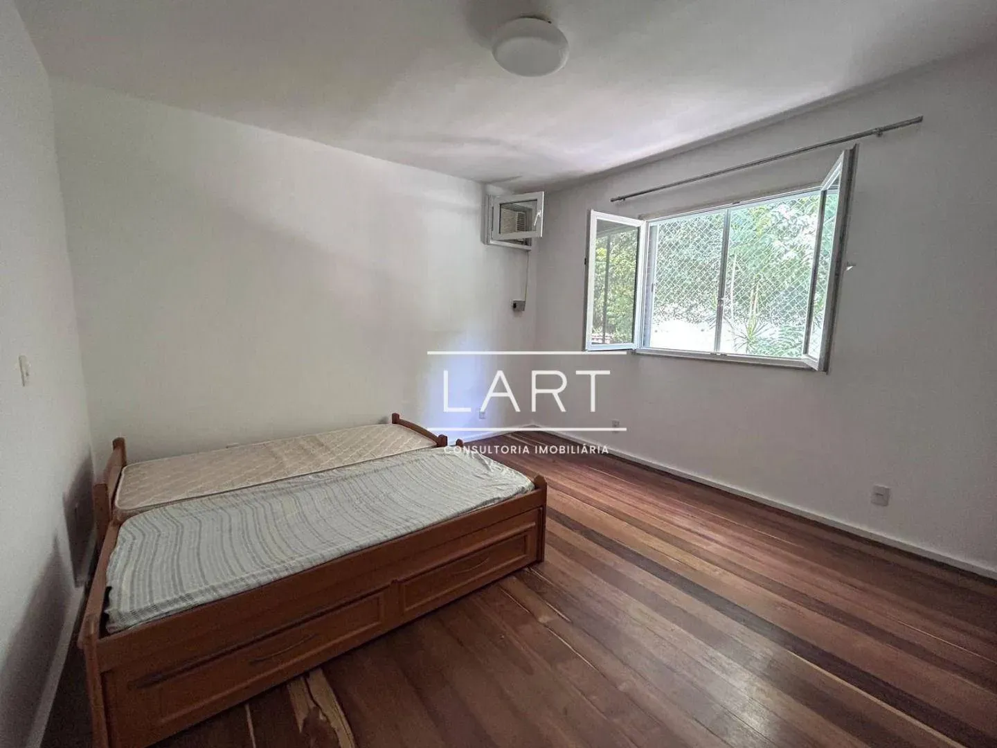 Casa de vila com 4 quartos e 4 banheiros — photo 29
