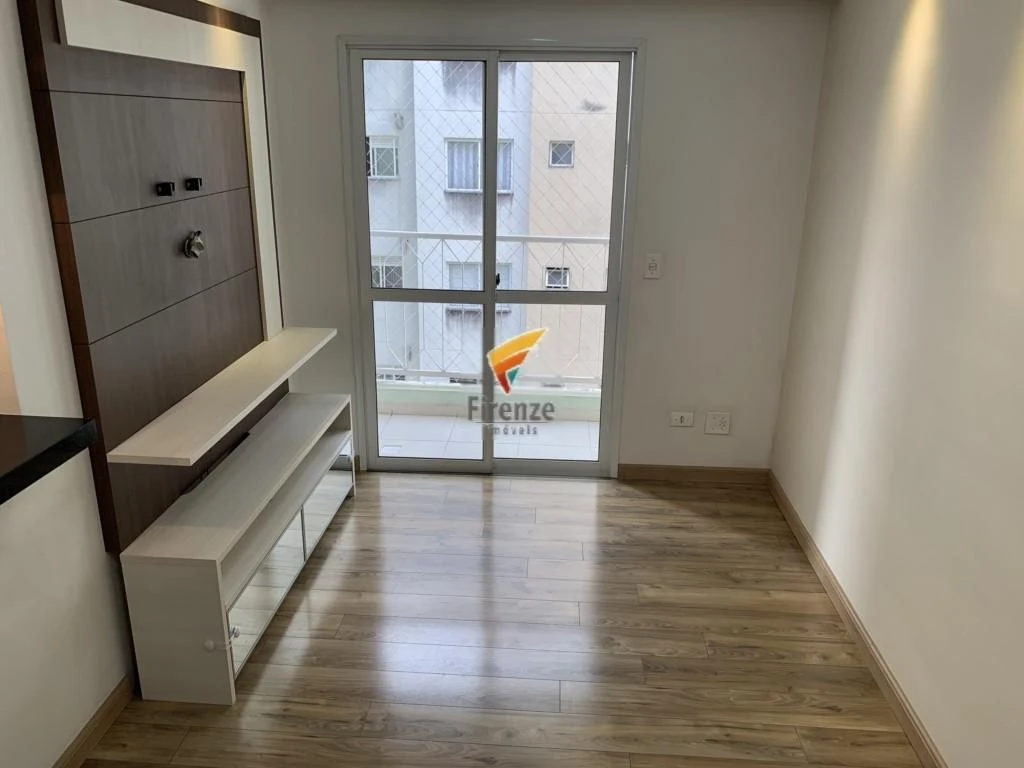 Wood or laminate floors in a 2-bedroom apartment, 57 m² — photo 9