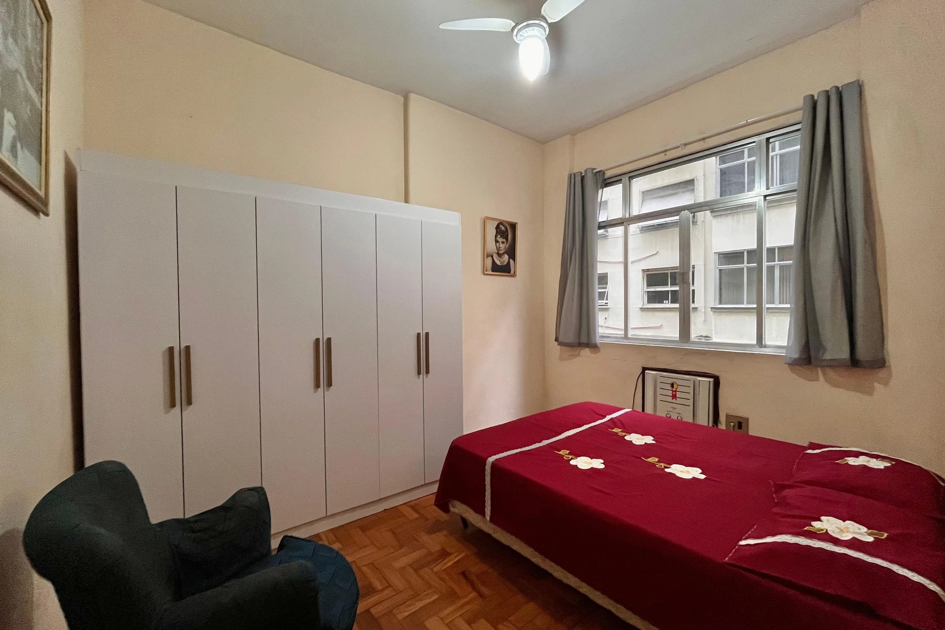Furnished 2-bedroom apartment with a separate kitchen — photo 3