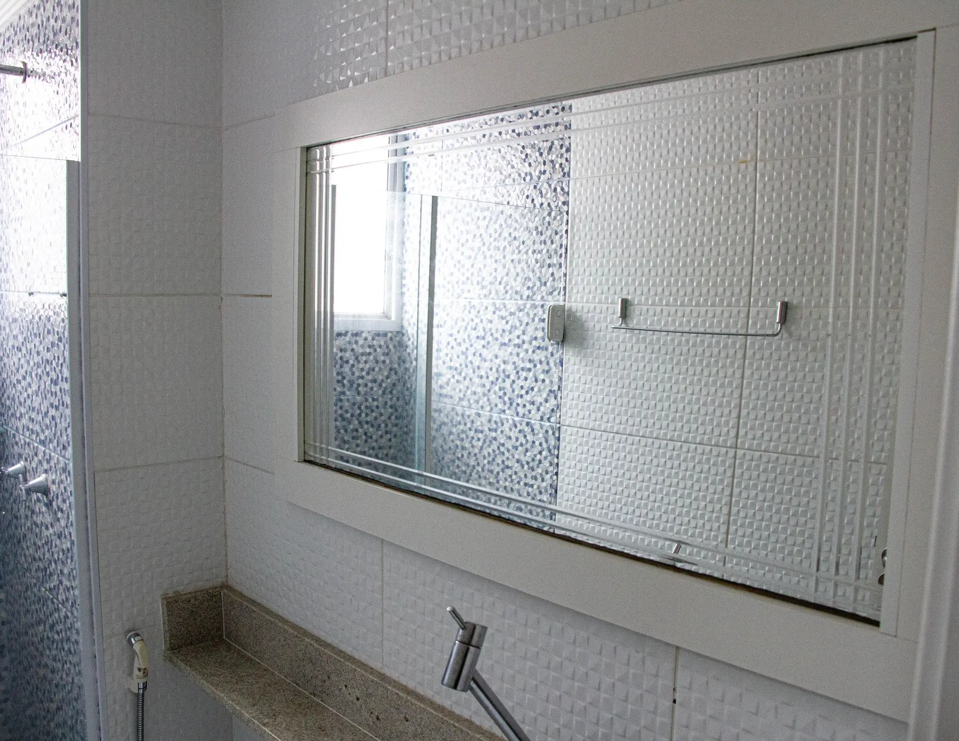 Furnished apartment with 2 bedrooms and 1 parking spot — photo 9