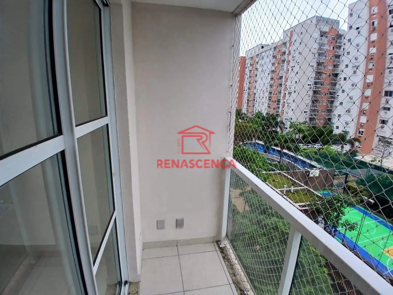 Apartamento de 2 quartos em condomínio com academia — photo 9