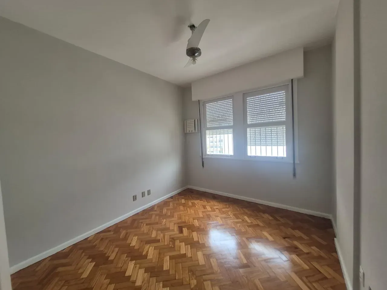 3-bedroom apartment with a home office — photo 15
