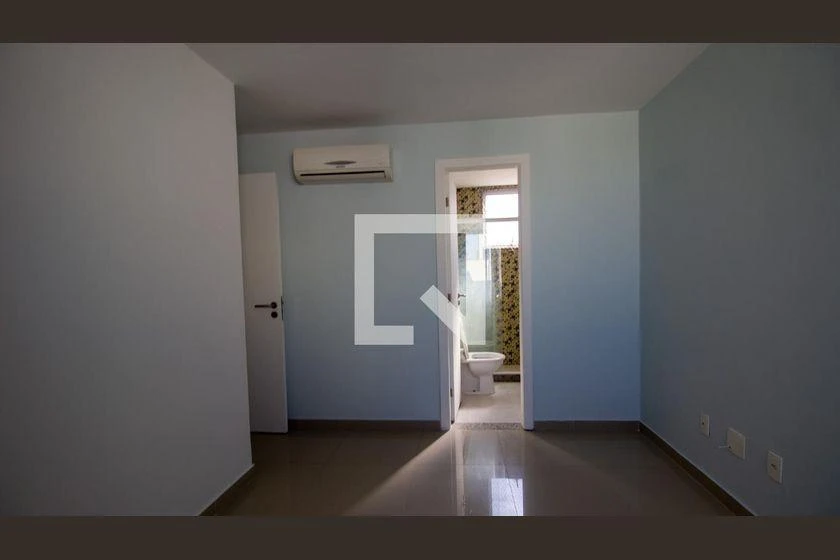 Penthouse with 3 en-suite bedrooms and 350 m², 4 parking — photo 31