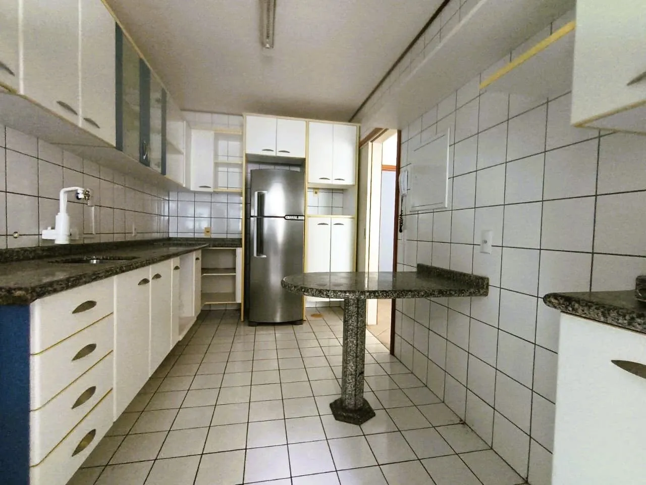3-bedroom apartment, 1 with its own bathroom, 89 m² — photo 2