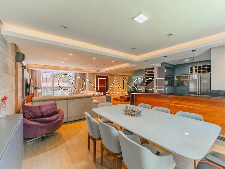 Furnished 3-bedroom house with private BBQ