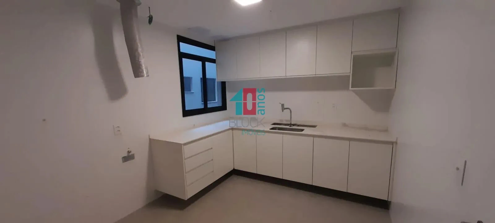 Apartment, 135 m², with a grill on the balcony — photo 2