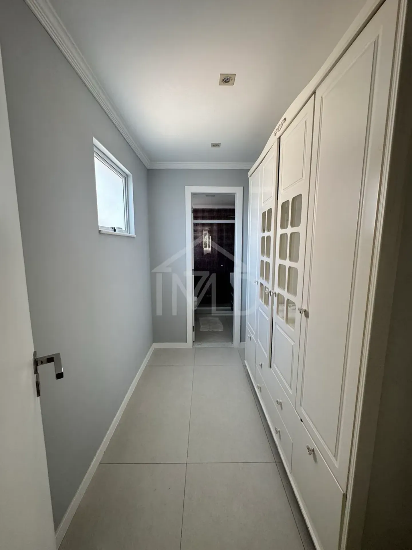 Furnished house with 4 suites and pool, 350 m² — photo 25