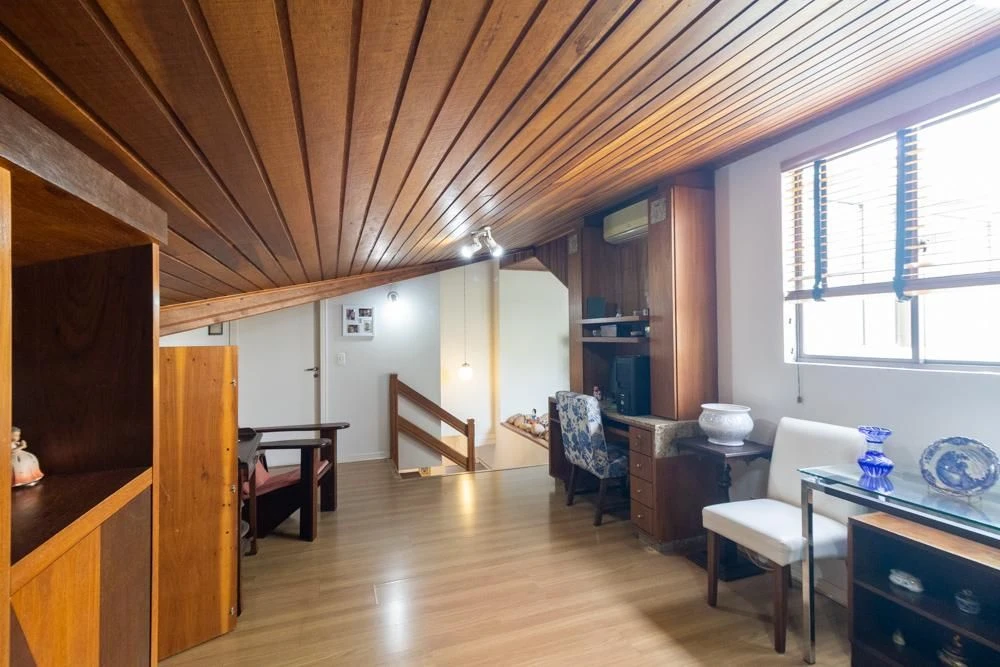 3-bedroom apartment with a home office — photo 36