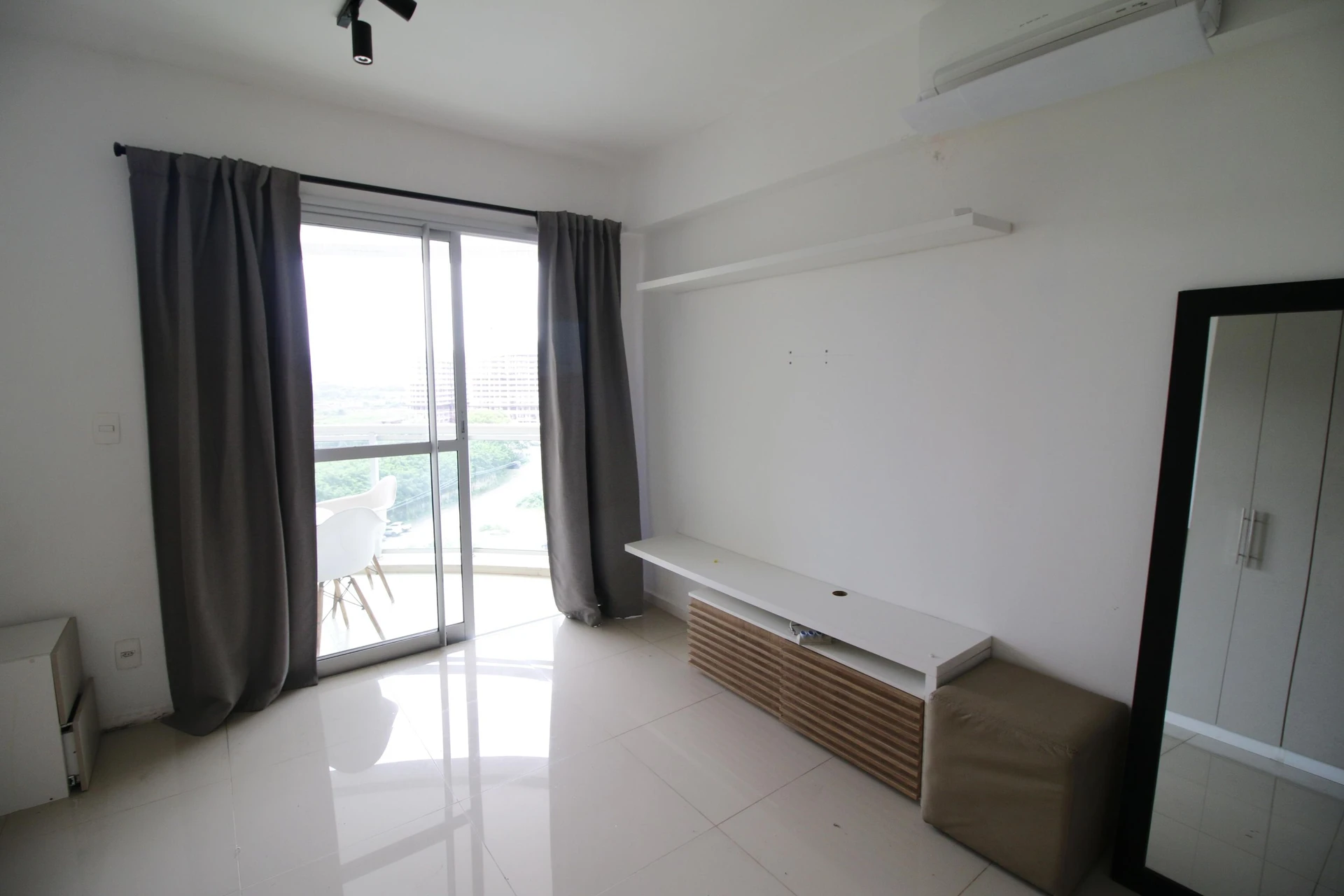 2-bedroom apartment with a home office in Rio de Janeiro — photo 15