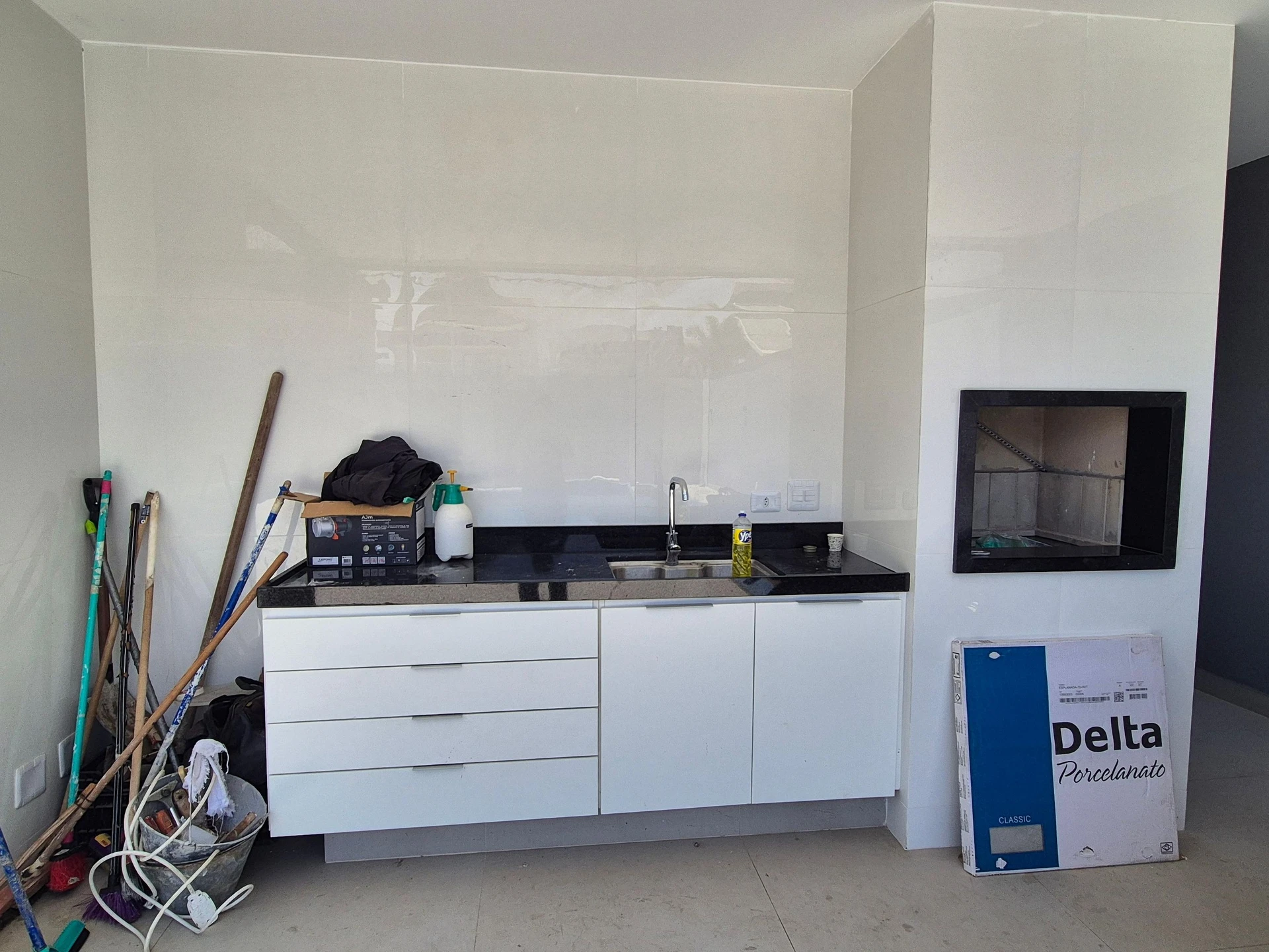 Ventanales de piso a techo y 5 dormitorios: casa de 403 m² — photo 66
