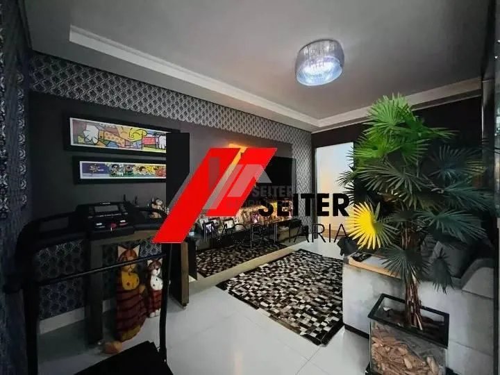Меблированная квартира 212 м² с застекленным балконом — photo 37