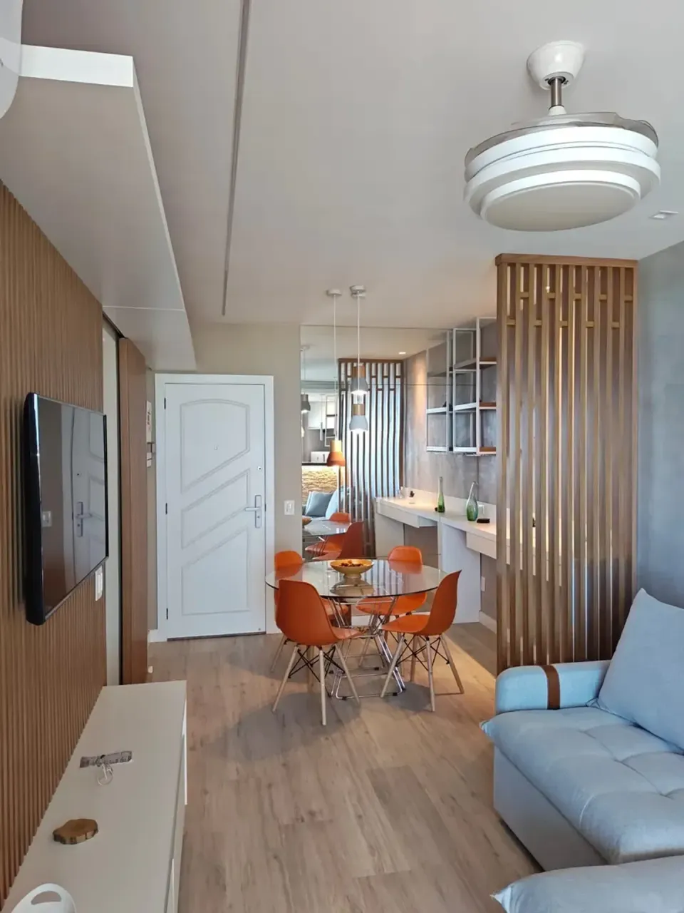 Furnished 1-bedroom apartment with 2 bathrooms — photo 3
