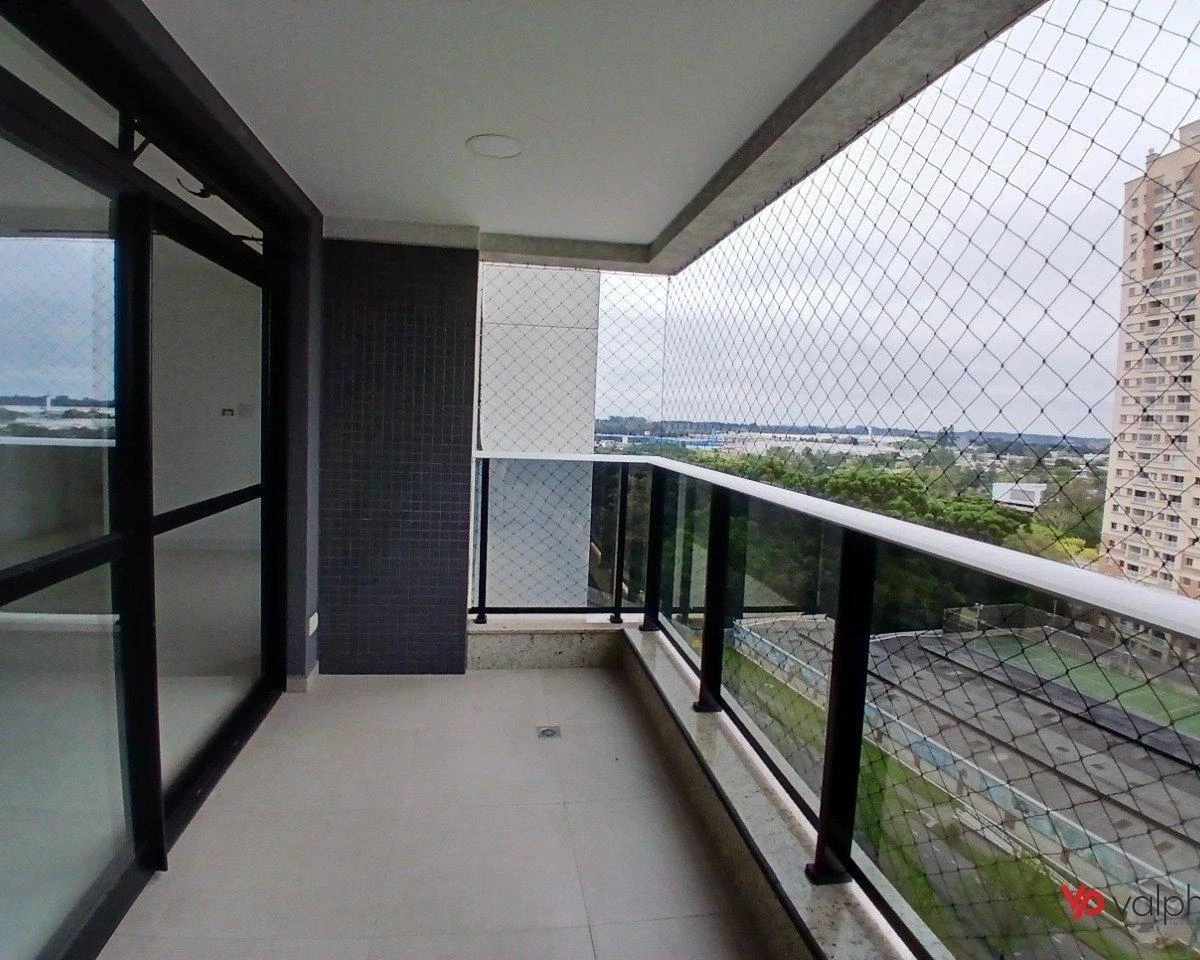 2-bedroom apartment in a building with a gym — photo 2