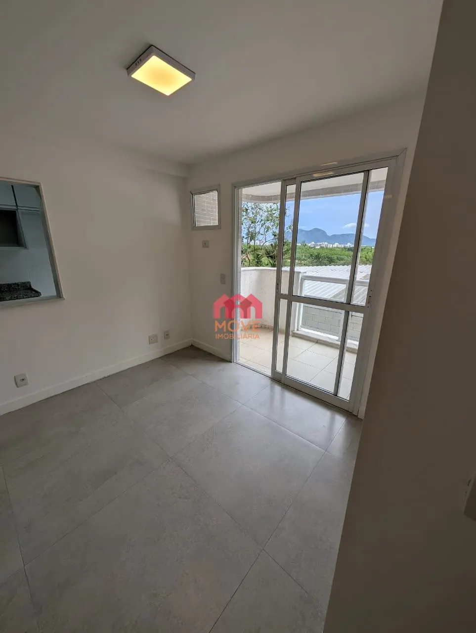 1-bedroom apartment with balcony and 1 parking space — photo 3