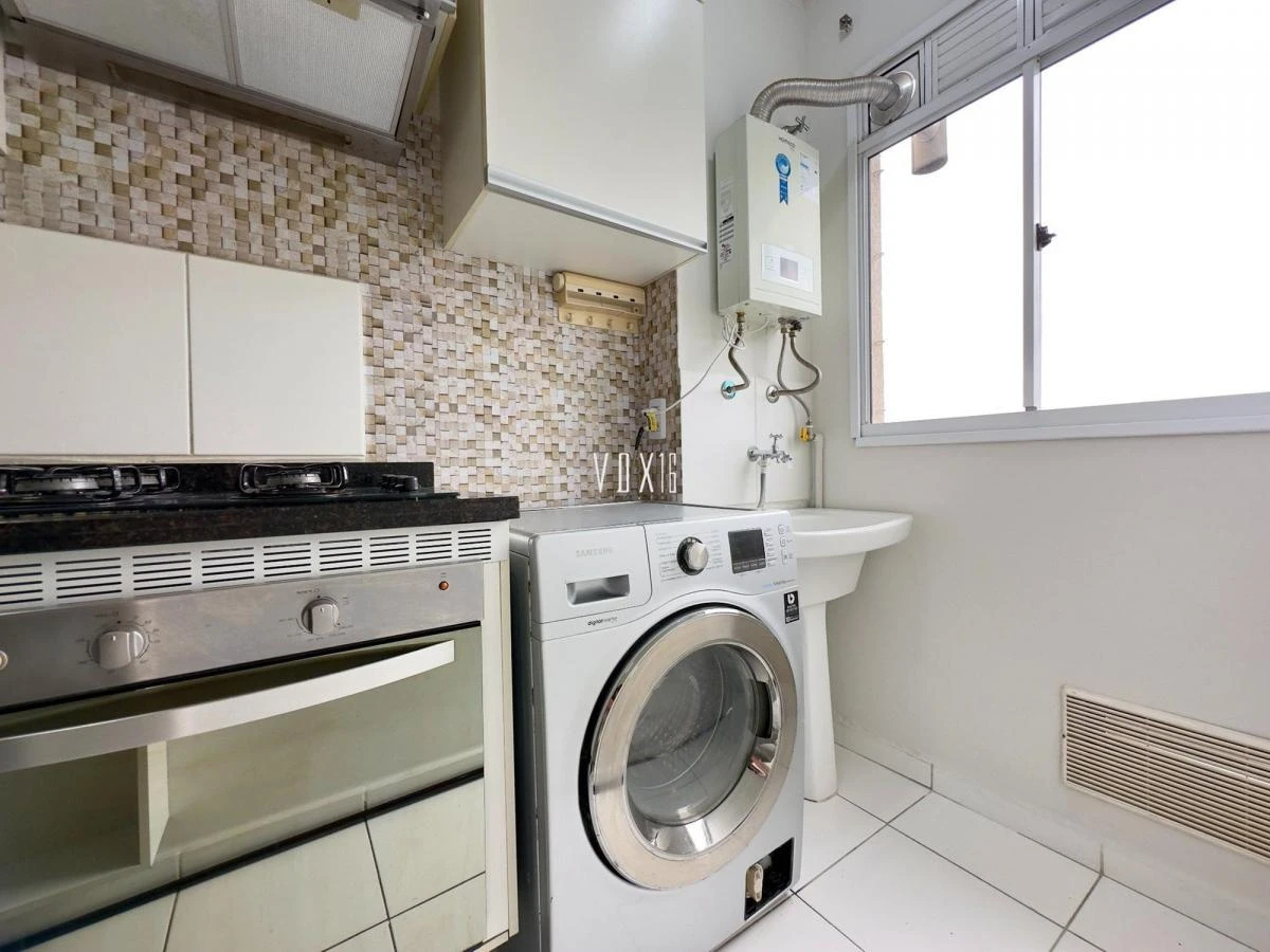 Пральна машина та 2 спальні: квартира 44 м² — photo 8