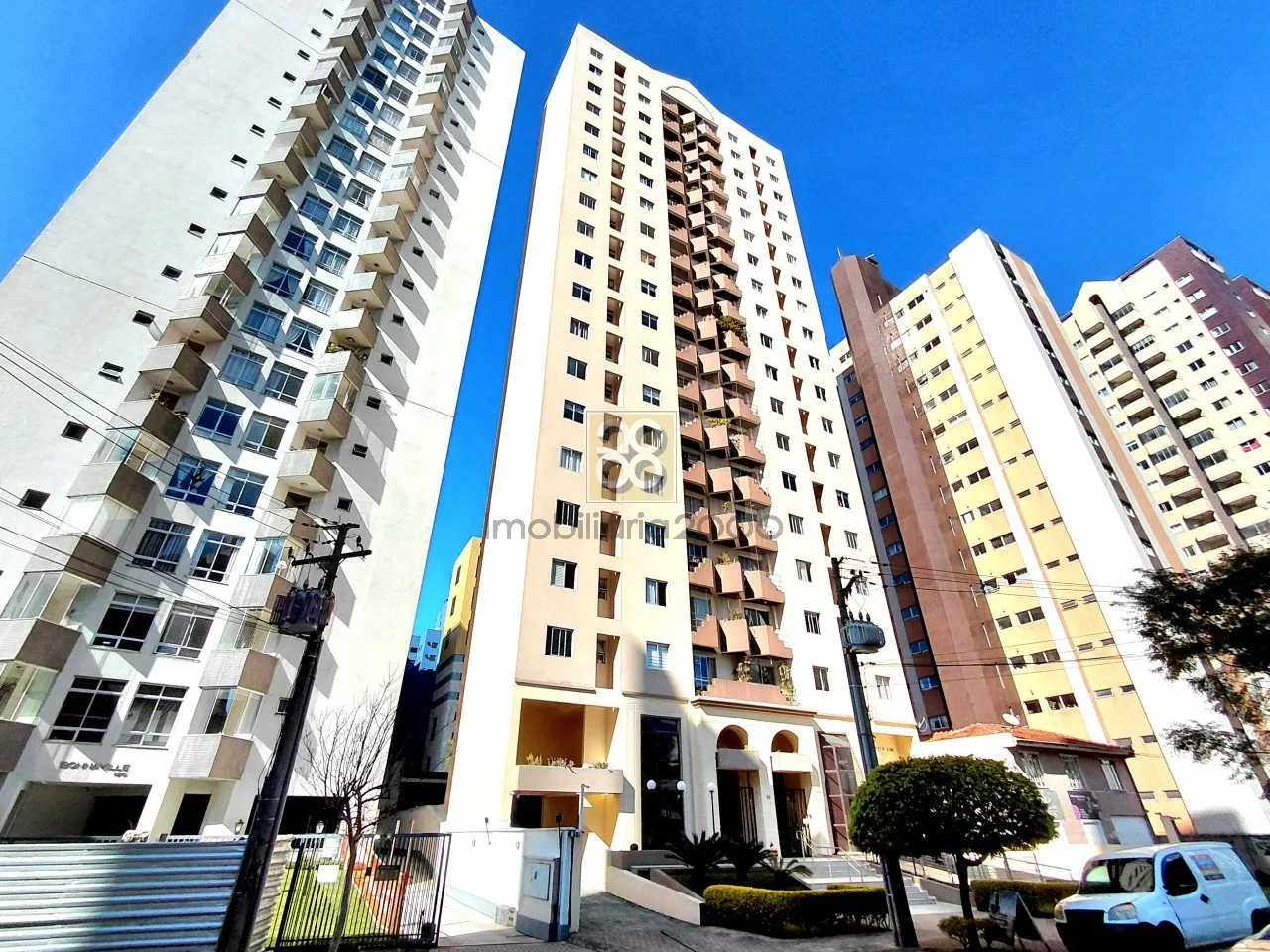 124 m² unfurnished apartment with 3 bedrooms