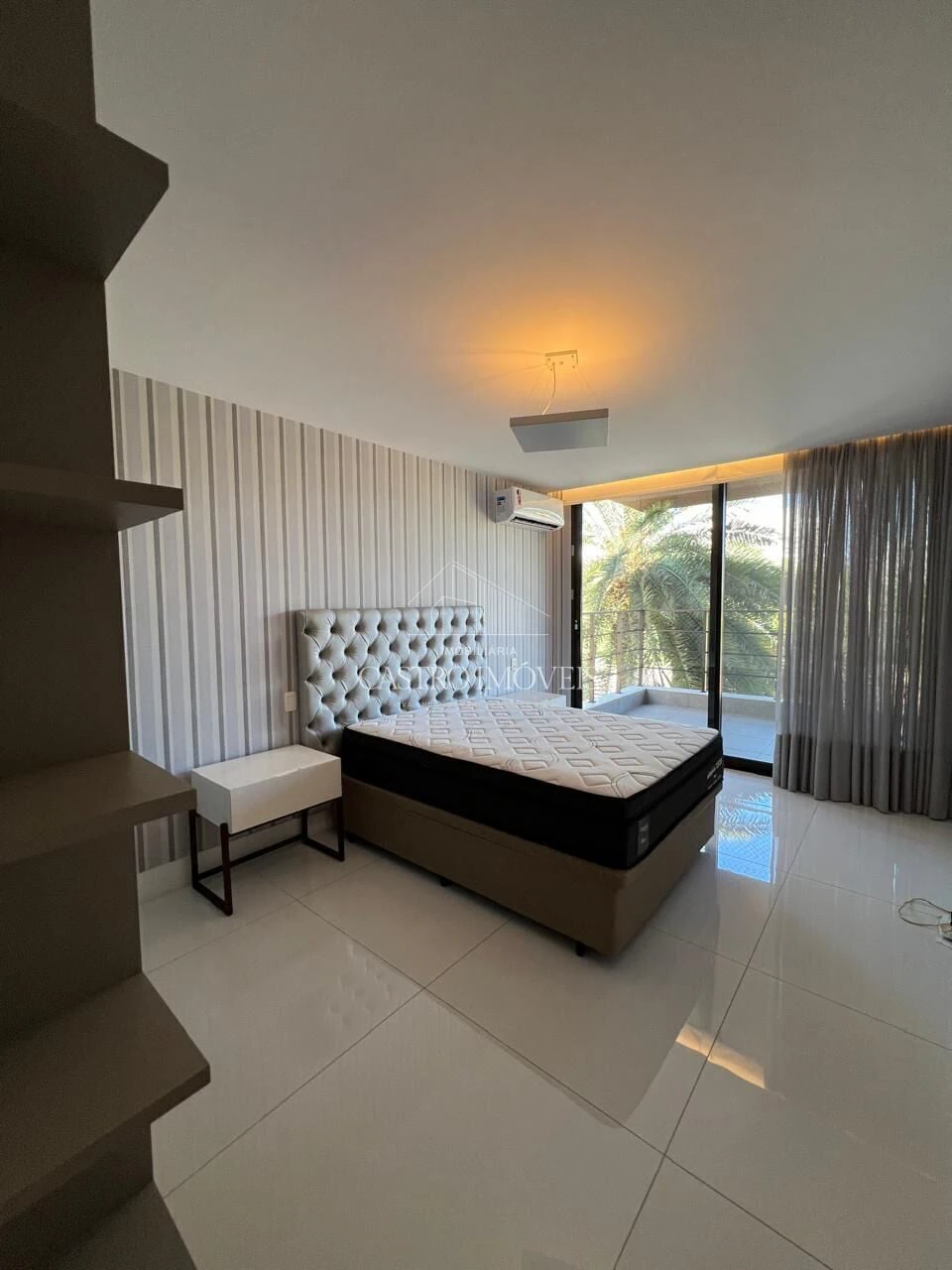 House 980 m² with 4 en-suite bedrooms and gas kitchen — photo 13