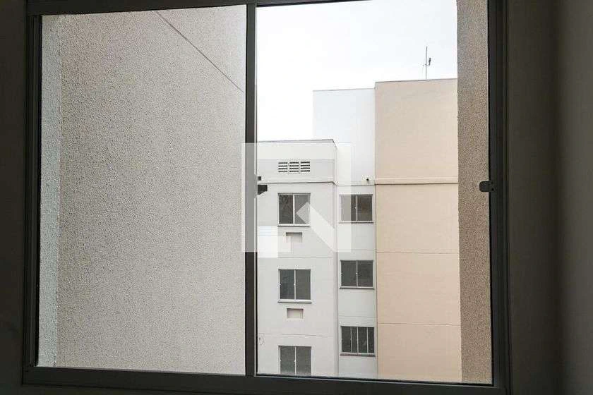 Unfurnished 42 m² apartment with 2 bedrooms — photo 3