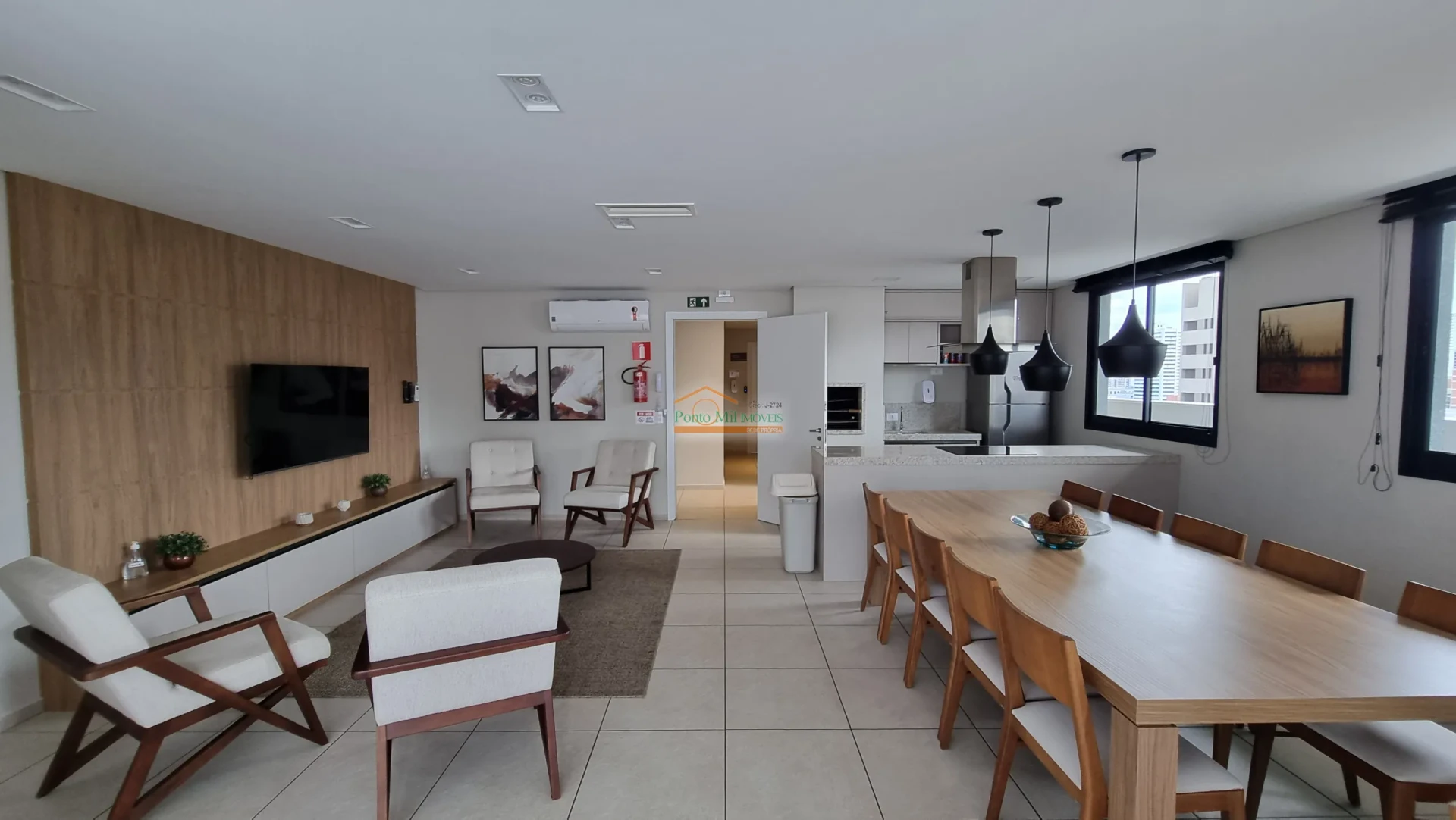 1-bedroom apartment with a fitted compact kitchenette — photo 40