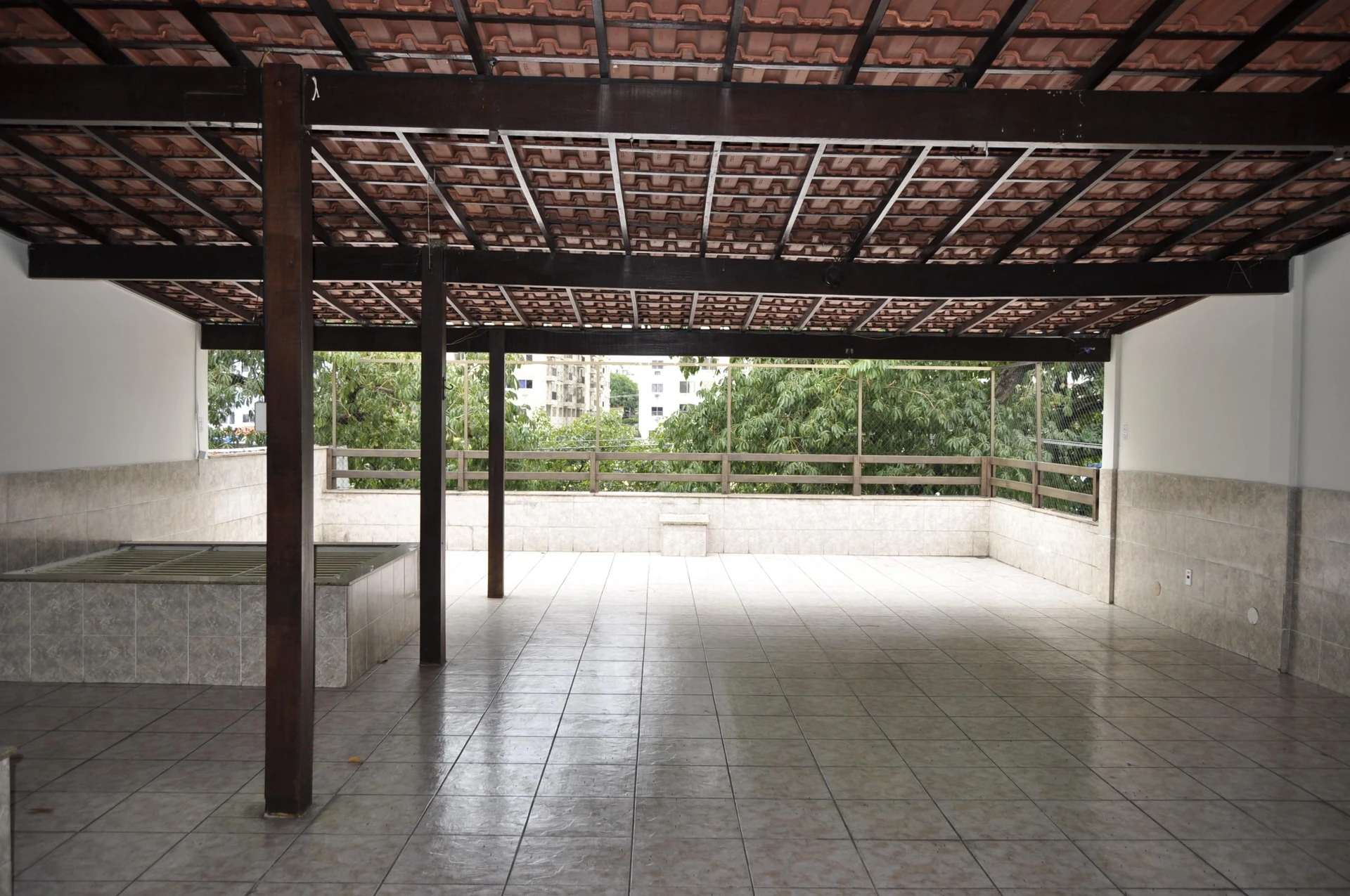 Casa de alquiler con 5 habitaciones y jardín privado — photo 27
