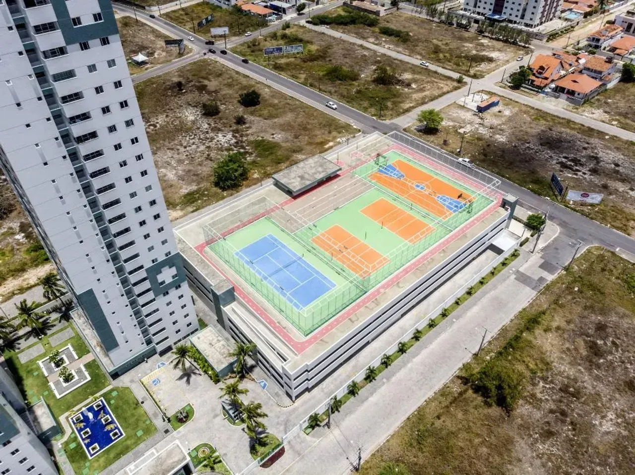 Apartamento de 2 quartos em condomínio com academia — photo 14