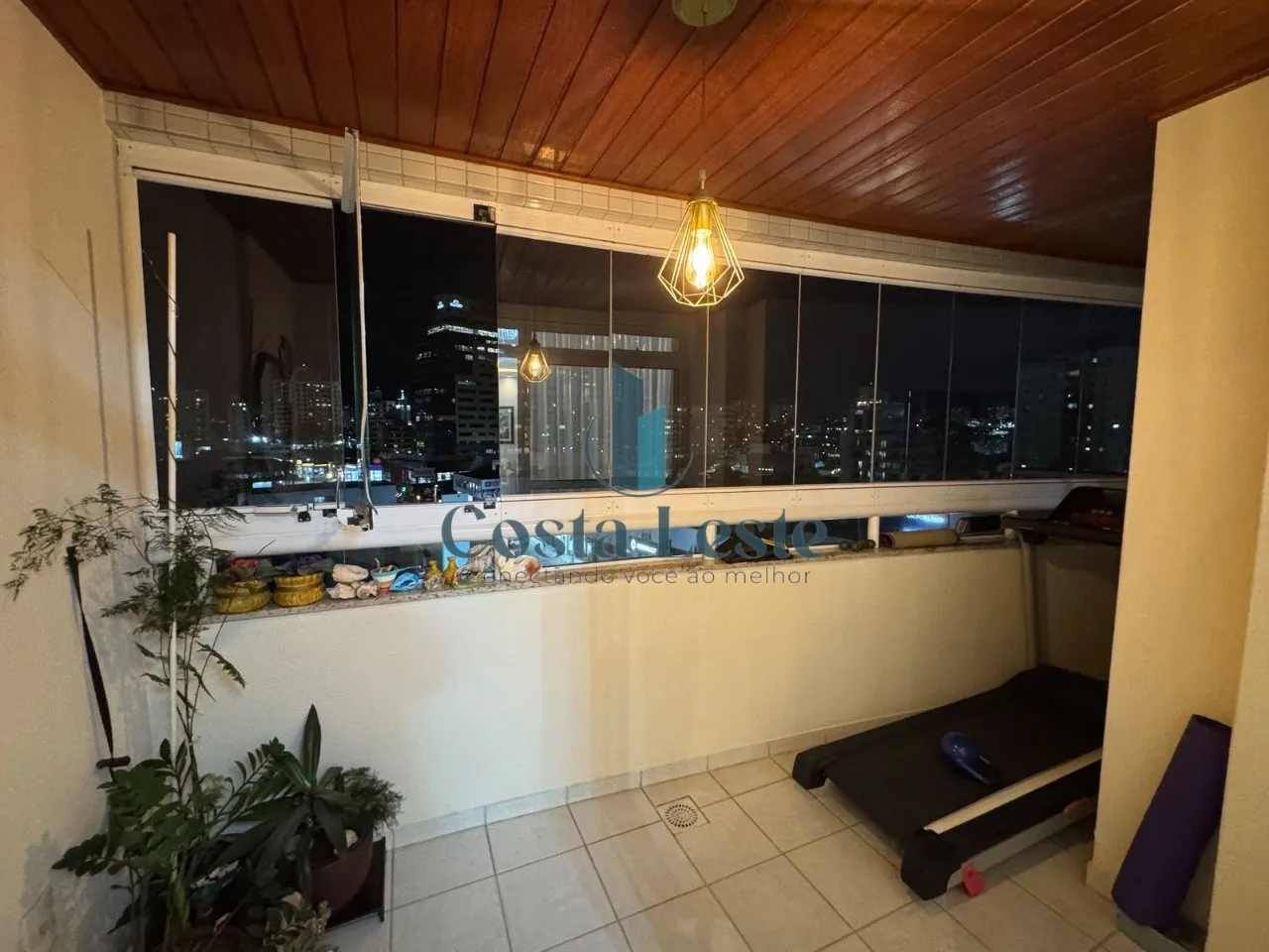 Furnished apartment with 4 bedrooms and 2 en-suites — photo 9