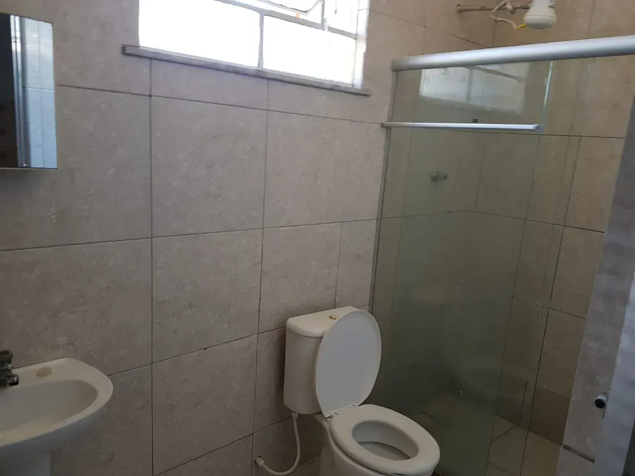 Unfurnished 2-bedroom apartment with ceramic floors — photo 7