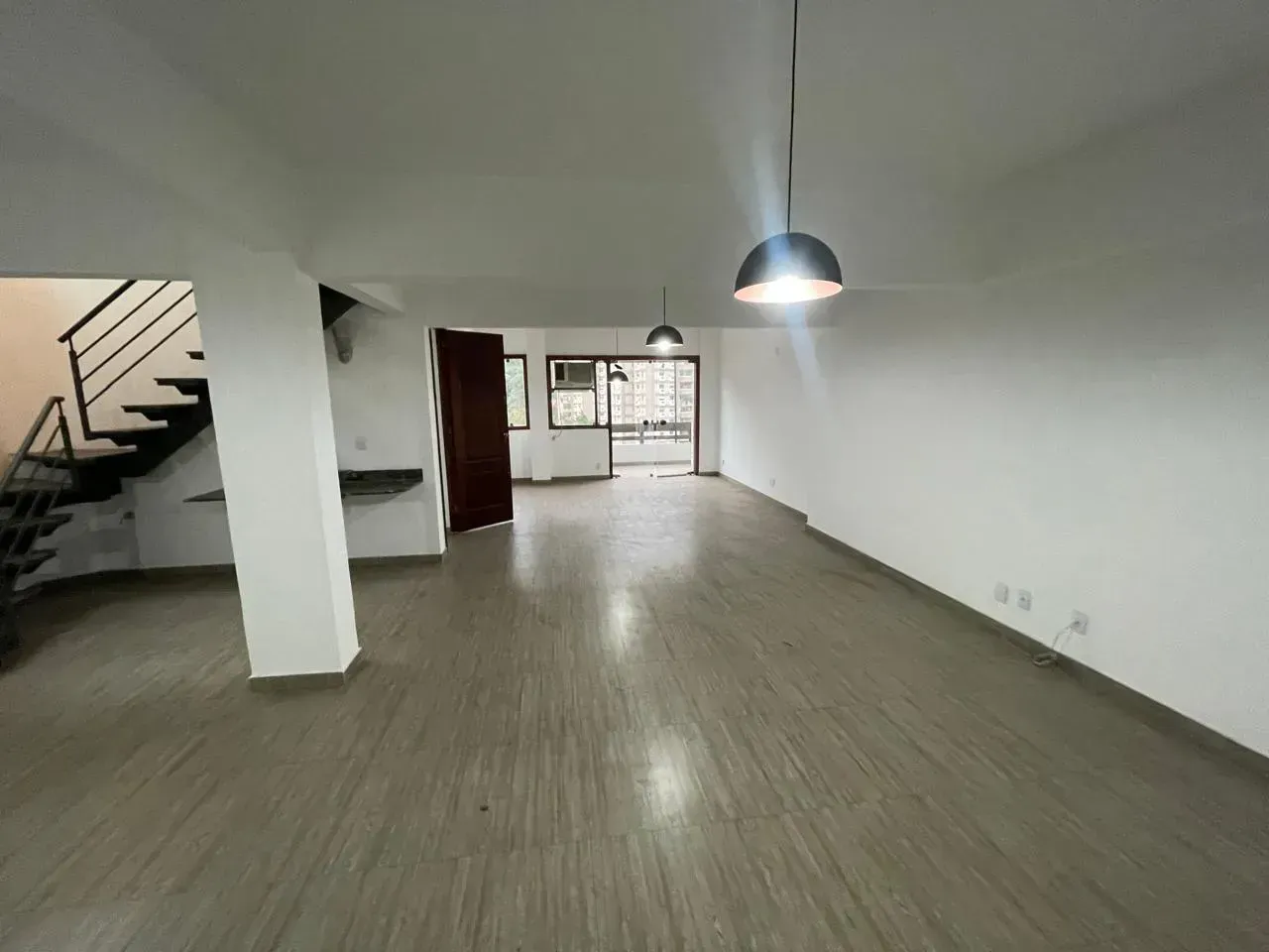 Casa triplex com 4 quartos, 2 banheiros e vaga — photo 9