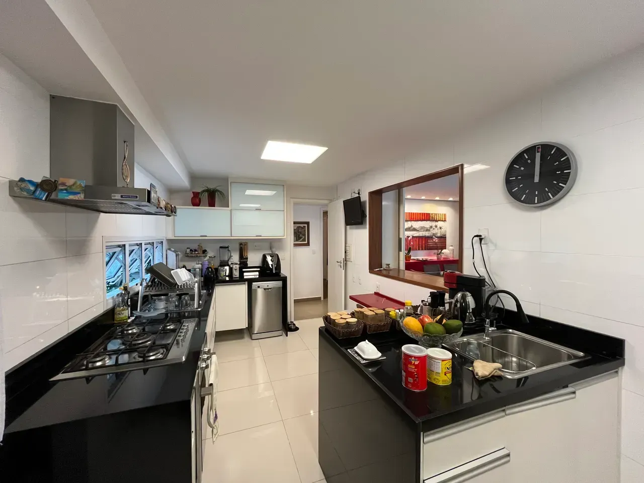 Furnished apartment, 240 m², with a washing machine — photo 13