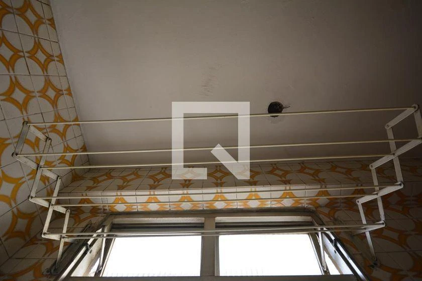 Furnished 2-bedroom apartment with closed gas kitchen — photo 9