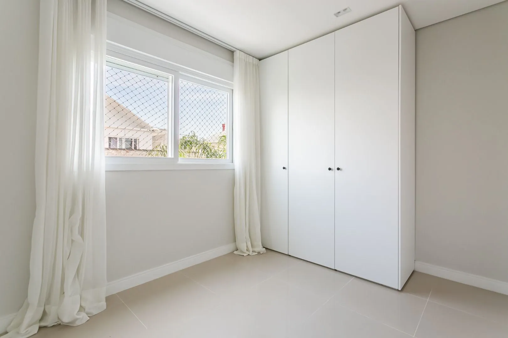 Пентхаус 260 м²: 3 спальни с ванными и 3 места парковки — photo 22