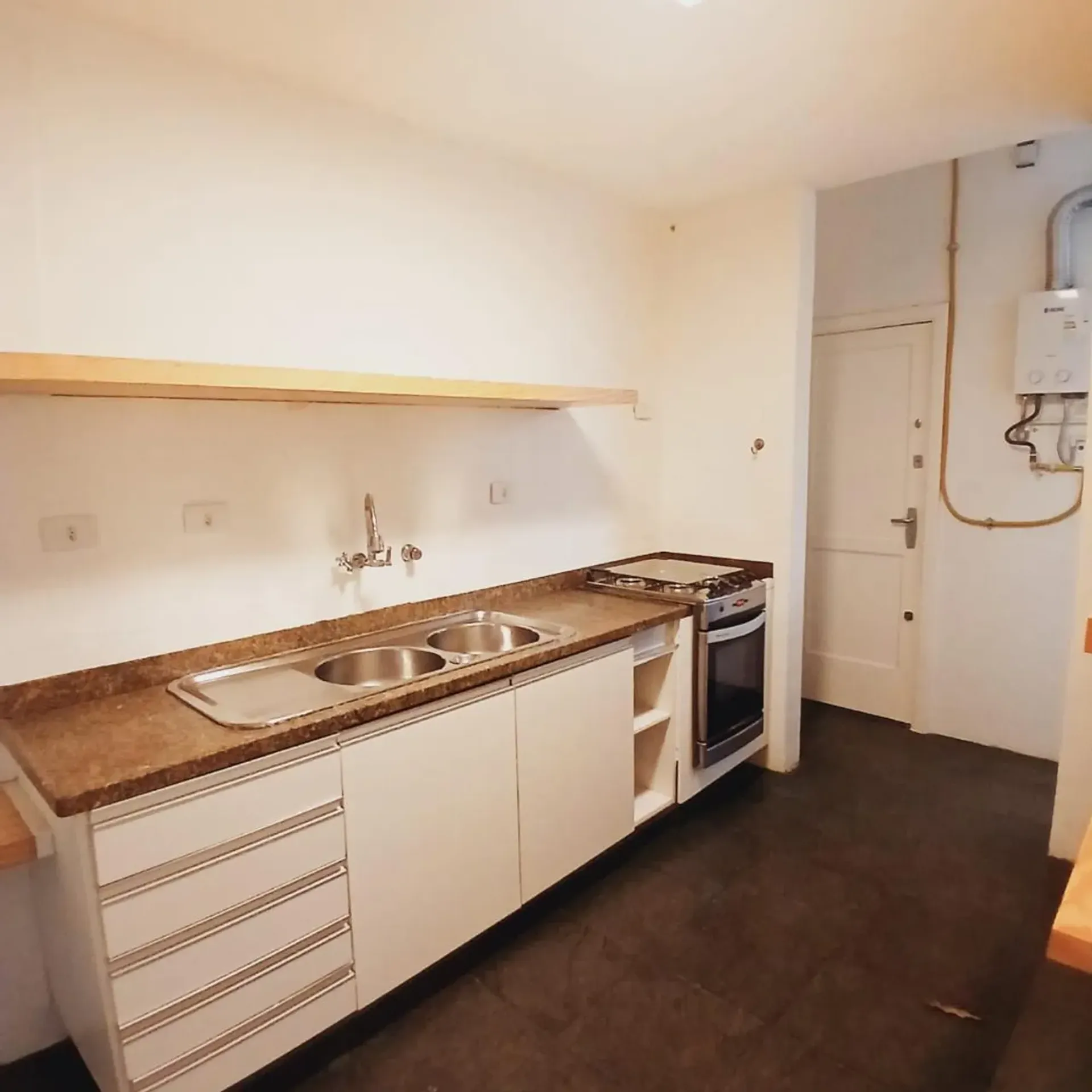 Apartment, 110 m², with a home office — photo 2