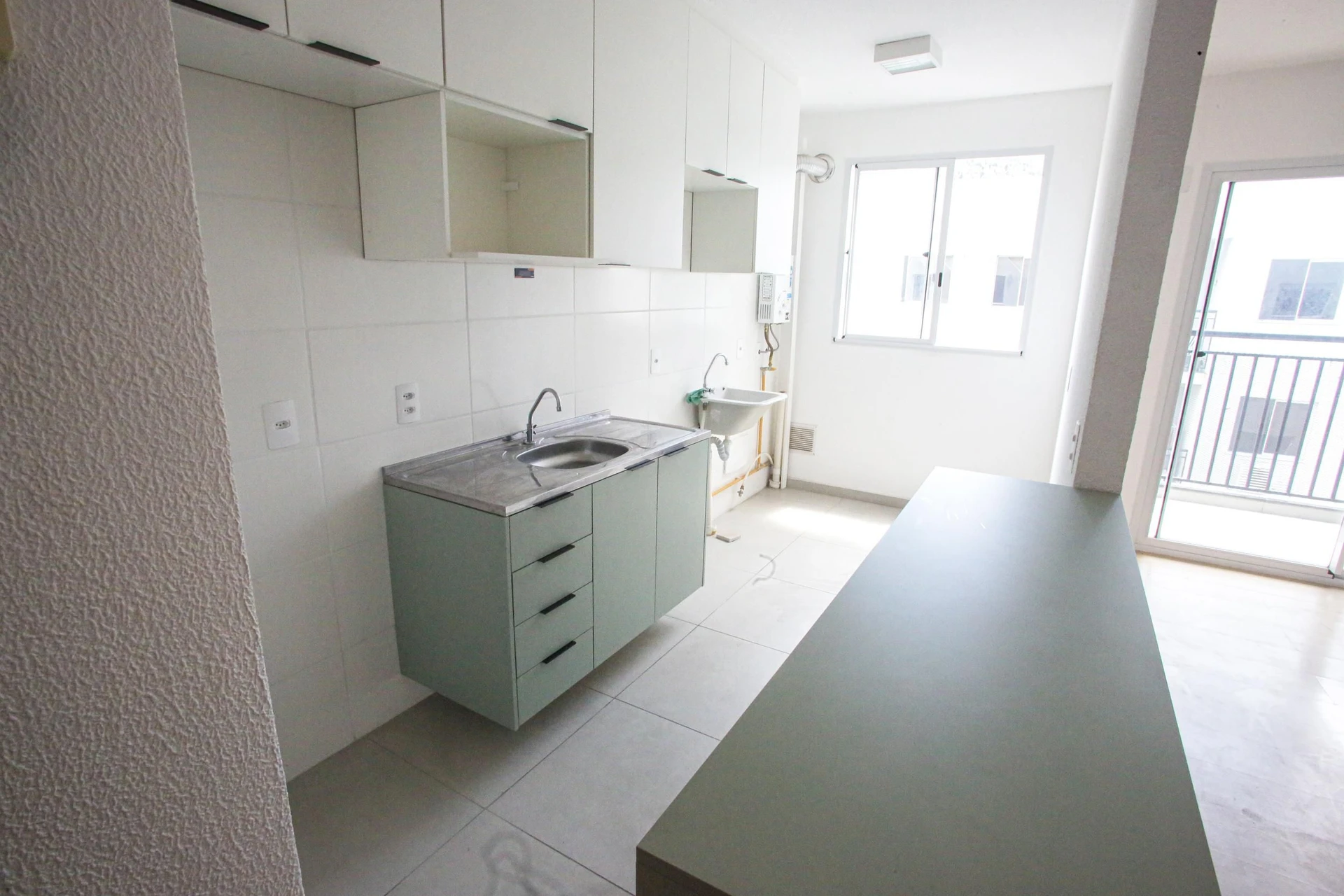Вид на гори та 1 спальня: квартира 37 м² — photo 18