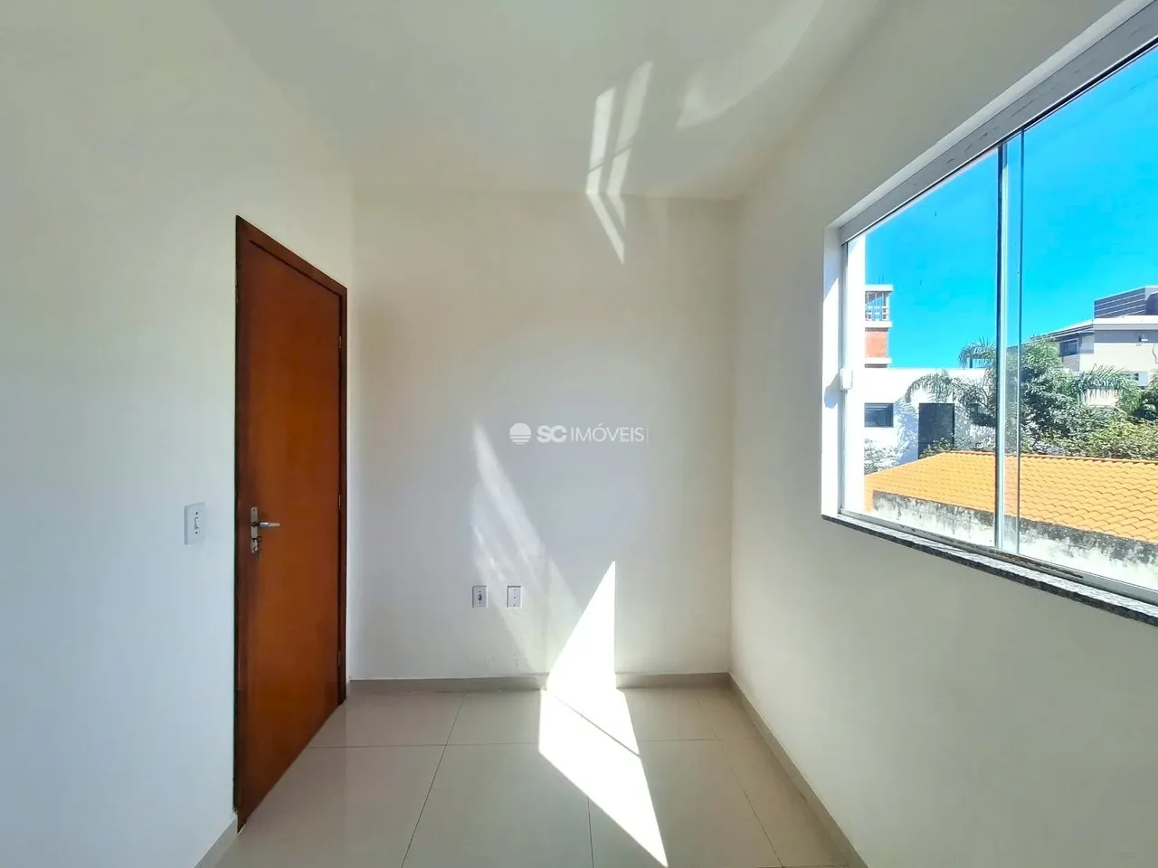 Apartment with 3 bedrooms and 2 bathrooms — photo 5
