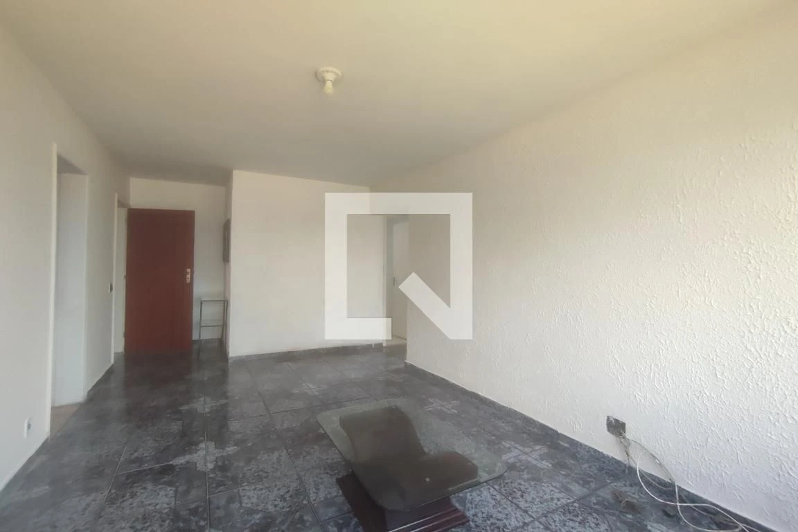 2-bedroom apartment with 1 bathroom and separate kitchen — photo 30