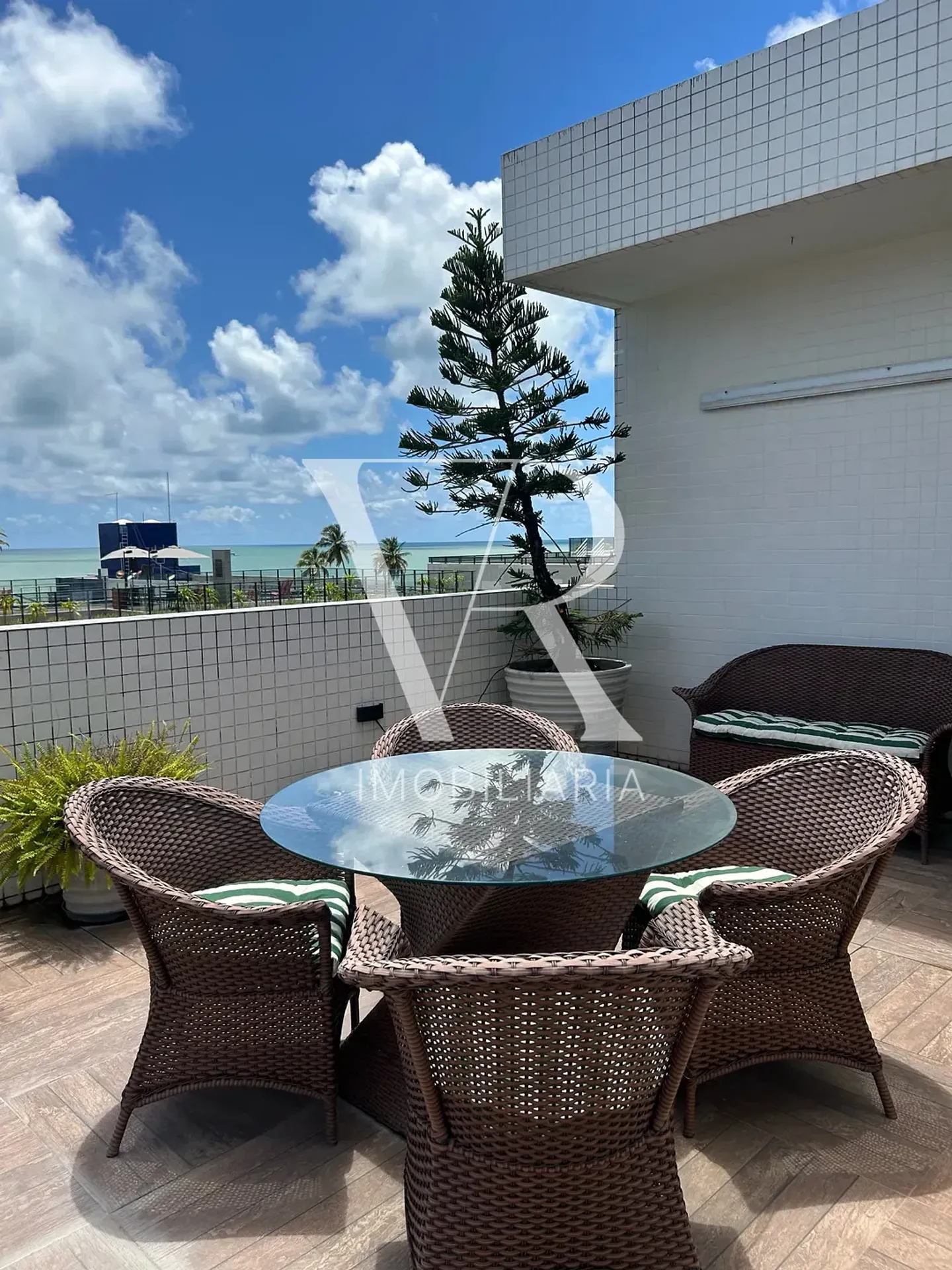 Cobertura com 4 suítes e 360 m², com vista da janela — photo 19