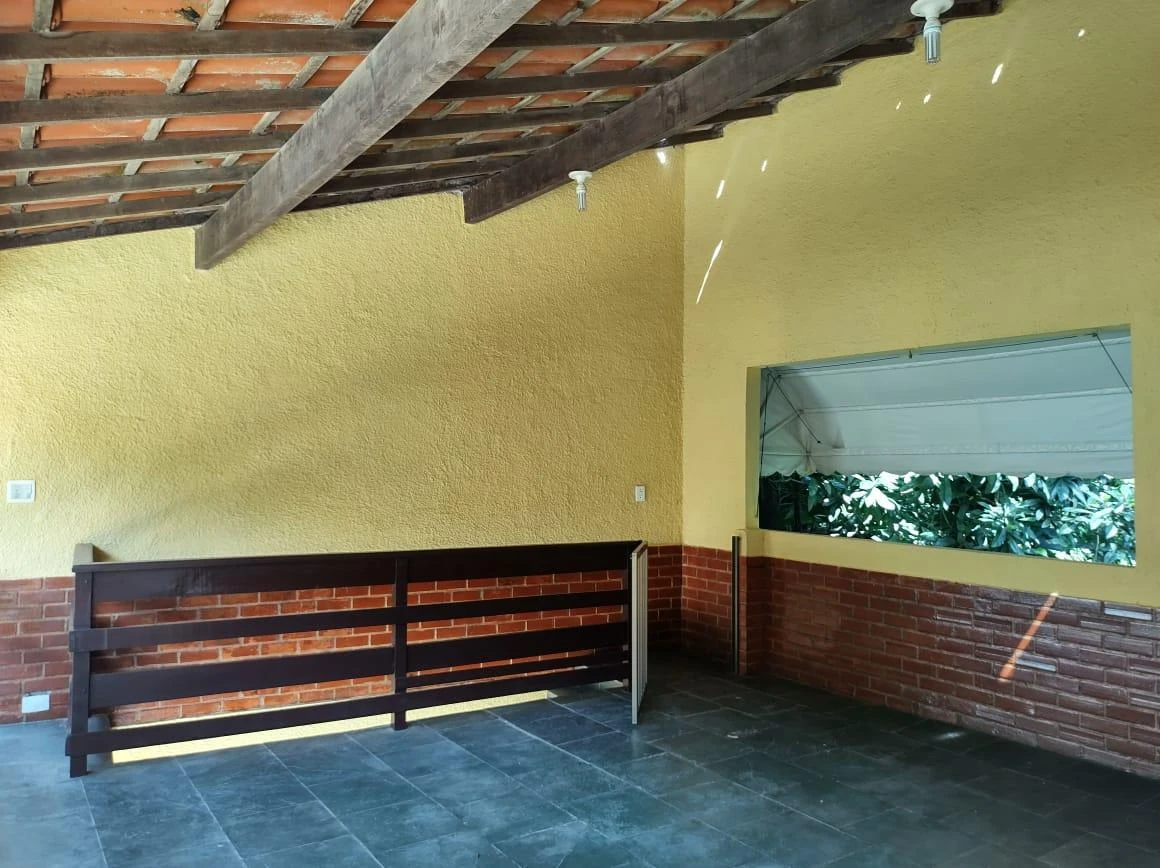 Casa térrea sem mobília com 4 quartos e 6 banheiros — photo 5