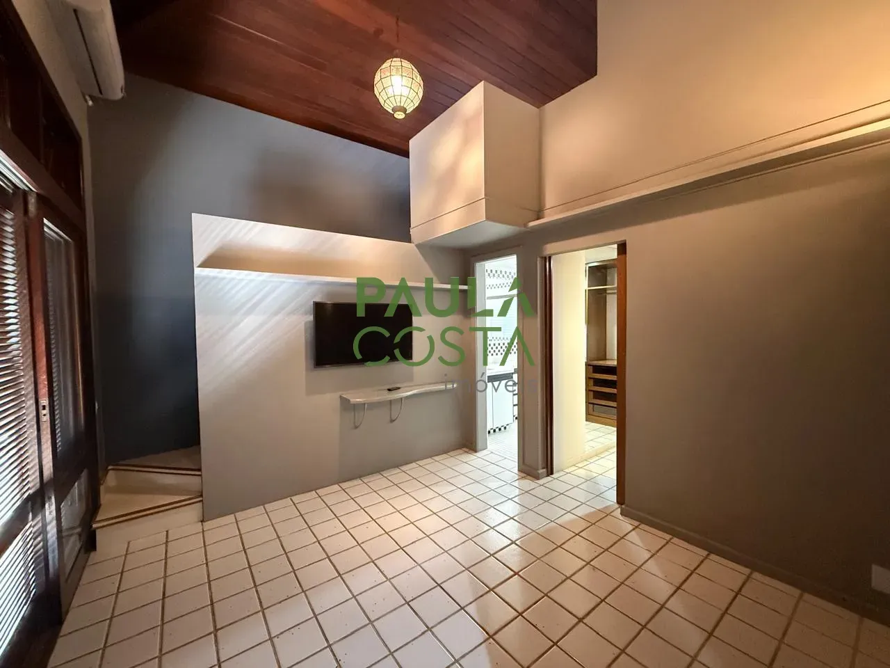 Furnished house with 5 bedrooms and 756 m² plus 4 parking — photo 38