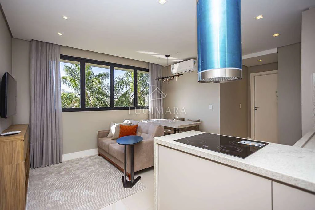 Furnished 1-bedroom apartment with open-plan kitchen — photo 2