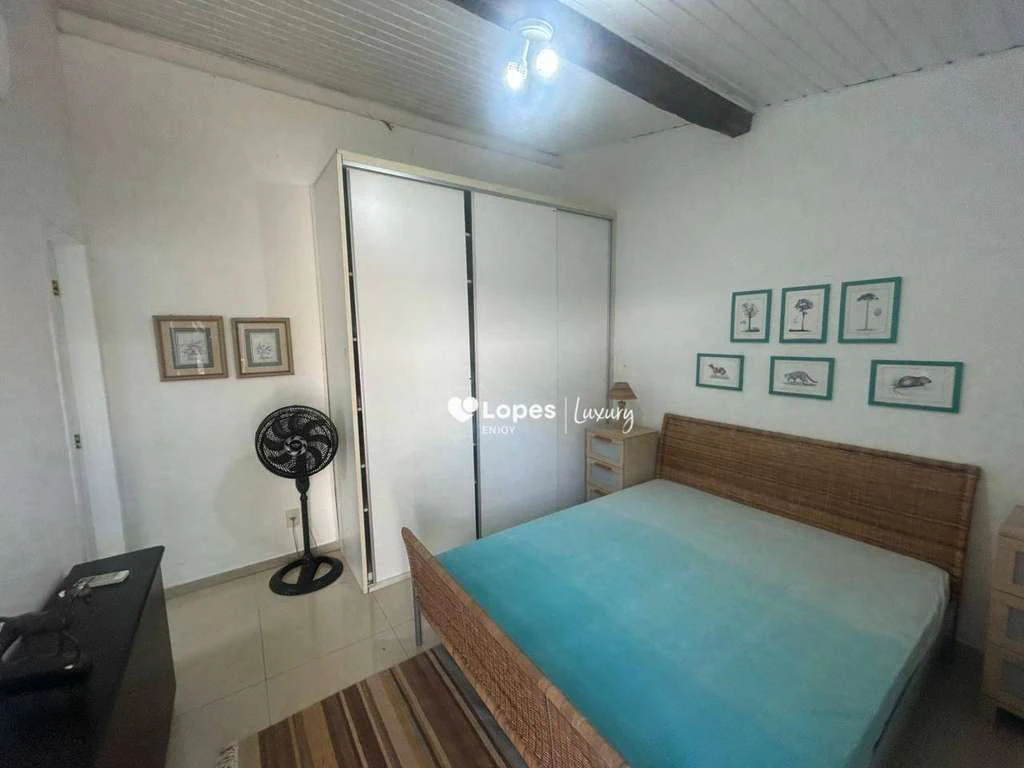 Furnished house with 4 bedrooms and 620 m² — photo 27