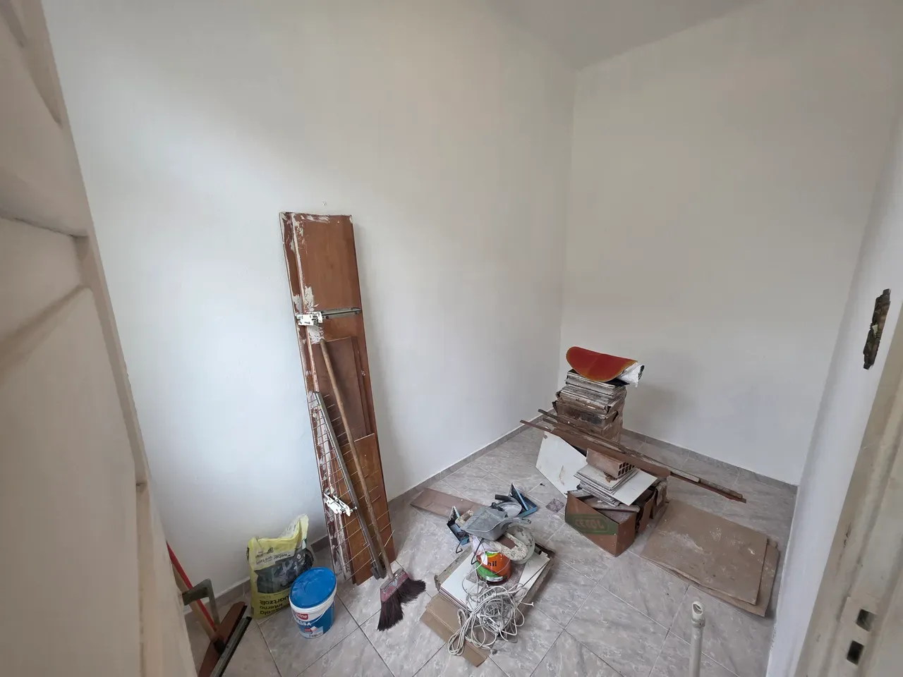 Apartment, 90 m², with wood or laminate floors — photo 30